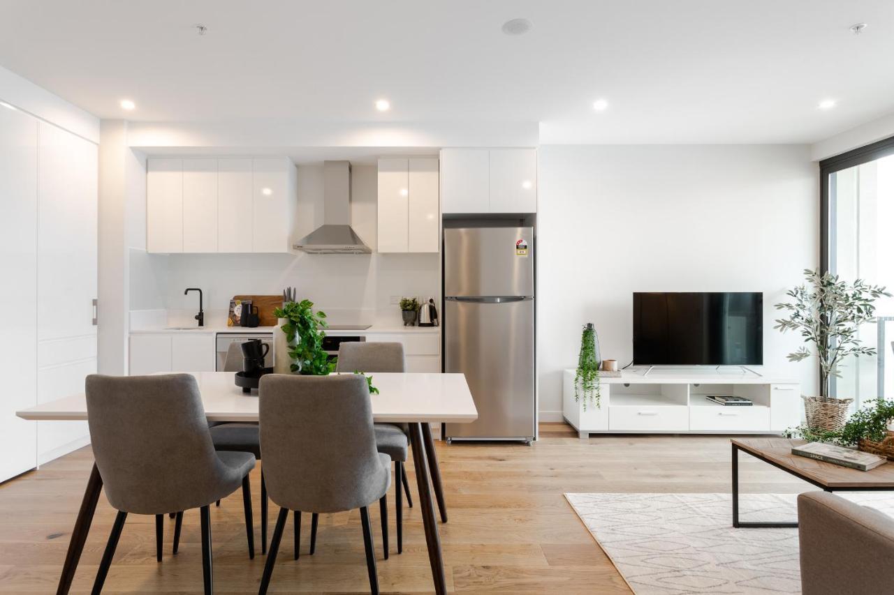 The East End Apartments By Urban Rest Adelaide Bagian luar foto